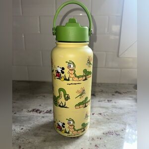 DISNEY 💛💚 Mickey’s Garden Disney Parks  Water bottle NWT